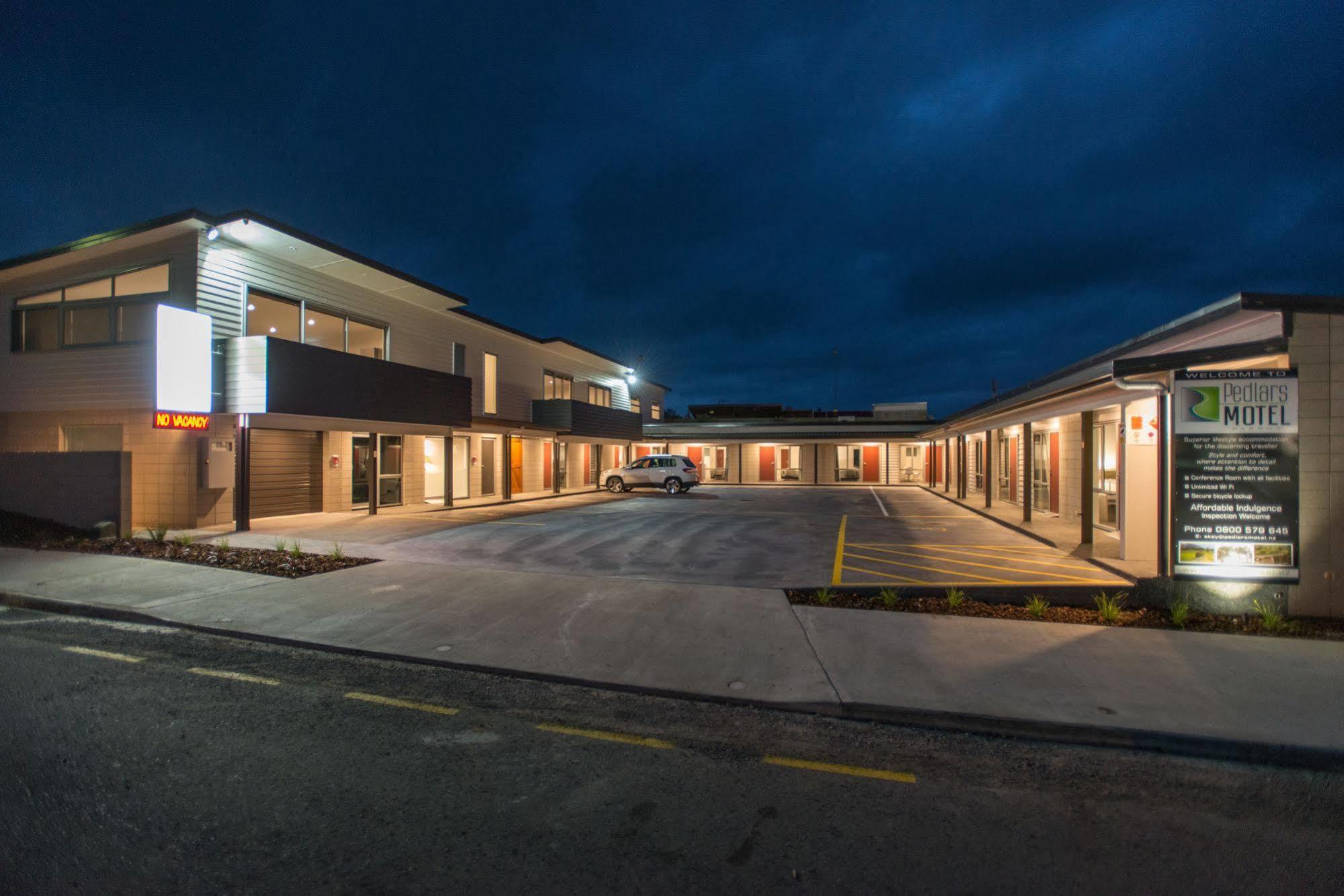Pedlars Motel Paeroa Exteriér fotografie